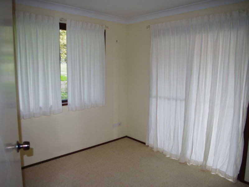 4 Koonwarra Parade, Macleay Island QLD 4184