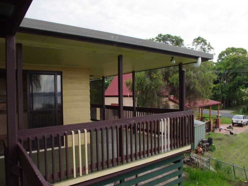4 Koonwarra Parade, Macleay Island QLD 4184