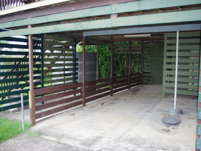 4 Koonwarra Parade, Macleay Island QLD 4184