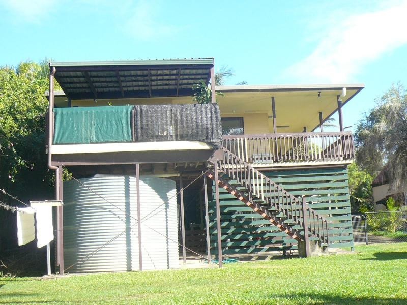 4 Koonwarra Parade, Macleay Island QLD 4184