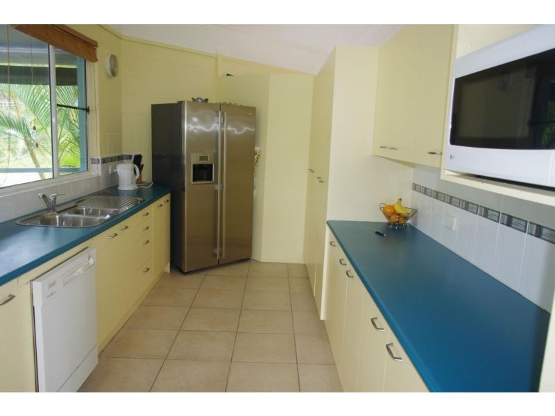 76 Beelong Street, Macleay Island QLD 4184