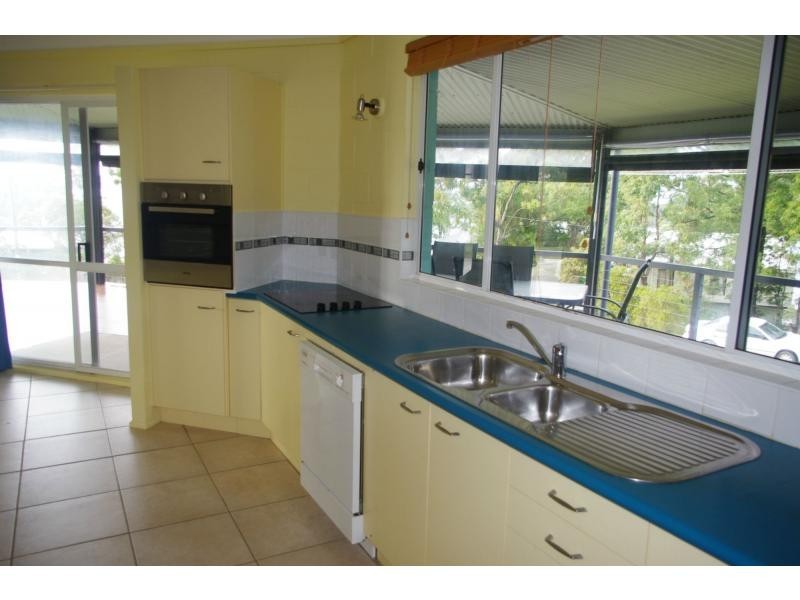 76 Beelong Street, Macleay Island QLD 4184