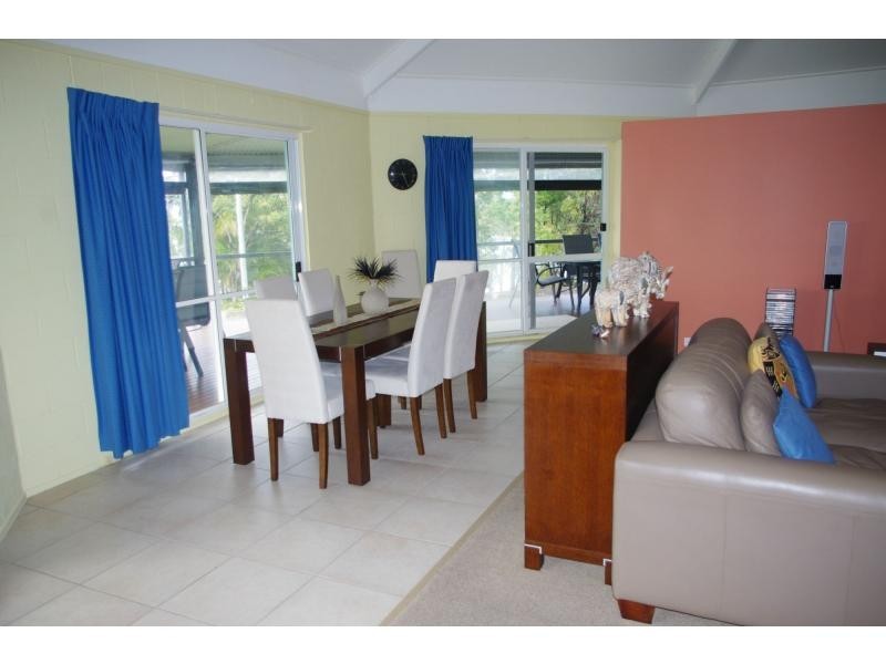 76 Beelong Street, Macleay Island QLD 4184