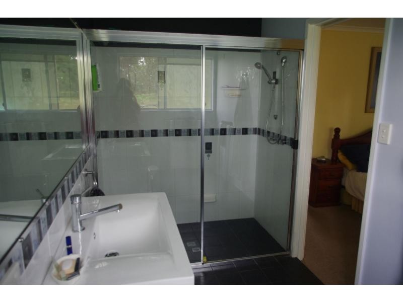 76 Beelong Street, Macleay Island QLD 4184