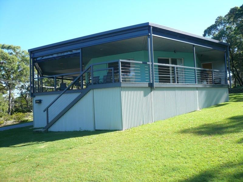 76 Beelong Street, Macleay Island QLD 4184