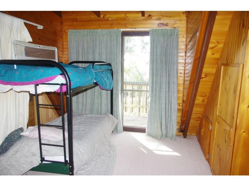 43 Jan Street, Macleay Island QLD 4184