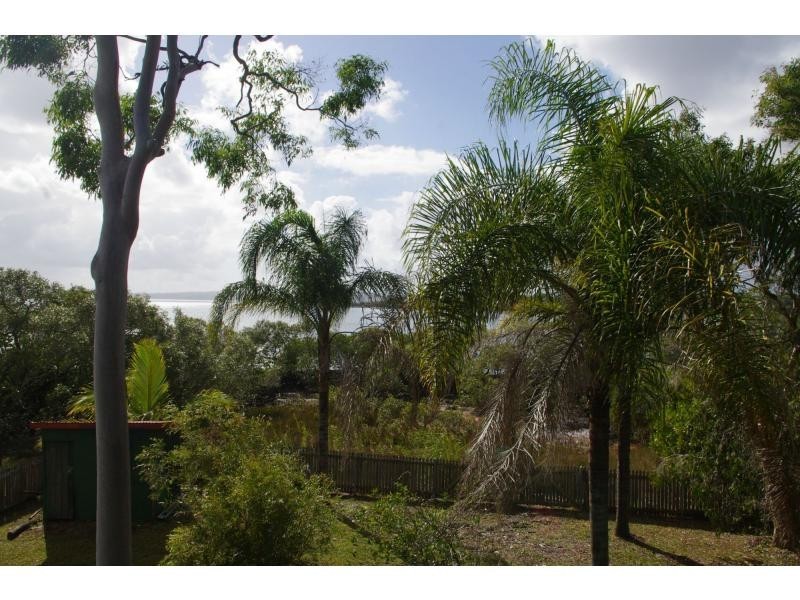 43 Jan Street, Macleay Island QLD 4184