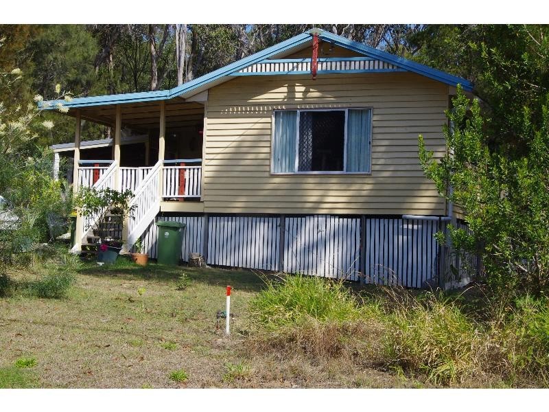4 Barramundi Street, Macleay Island QLD 4184