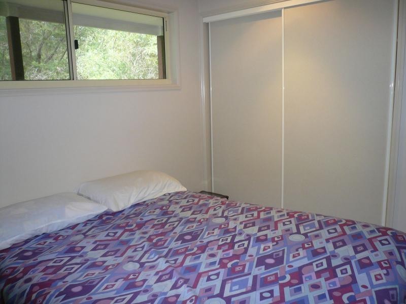 6 Kooberry Street, Macleay Island QLD 4184