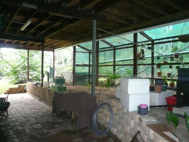 6 Kooberry Street, Macleay Island QLD 4184