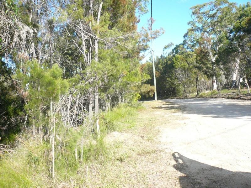 18 Timothy Street, Macleay Island QLD 4184