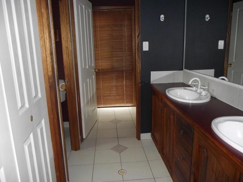 12 Ray Street, Macleay Island QLD 4184