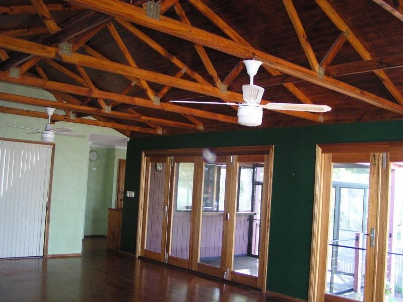 12 Ray Street, Macleay Island QLD 4184