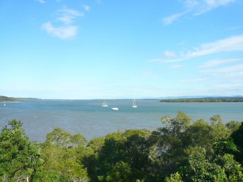 70 Western Road, Macleay Island QLD 4184