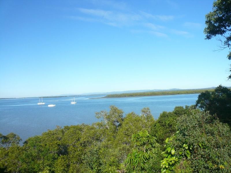 70 Western Road, Macleay Island QLD 4184