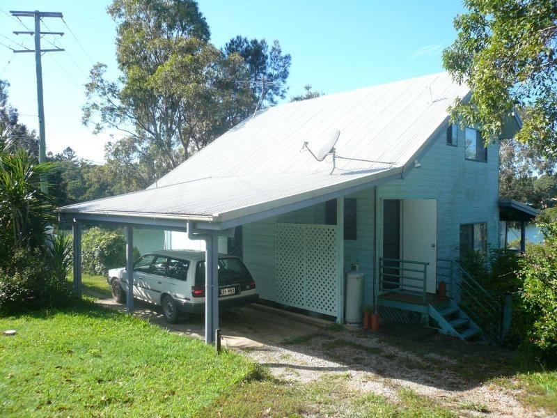 30 Deviot Street, Macleay Island QLD 4184