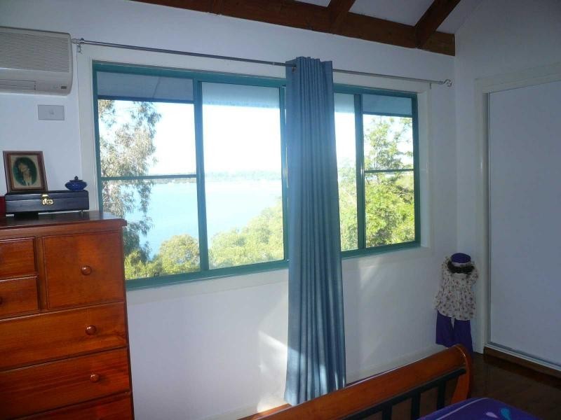 30 Deviot Street, Macleay Island QLD 4184
