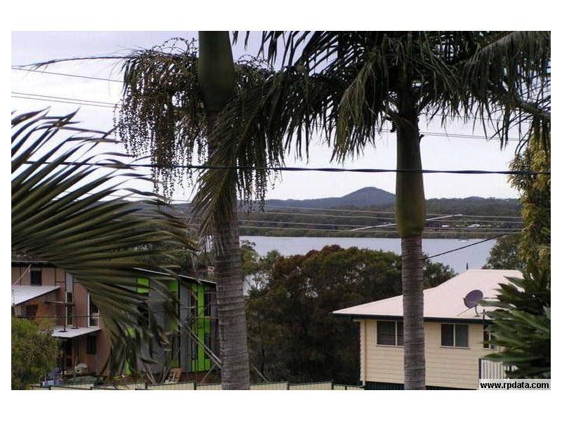 15 Camena Street, Macleay Island QLD 4184