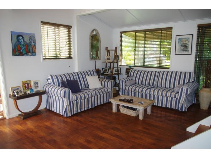 92 Treasure Island Avenue, Karragarra Island QLD 4184