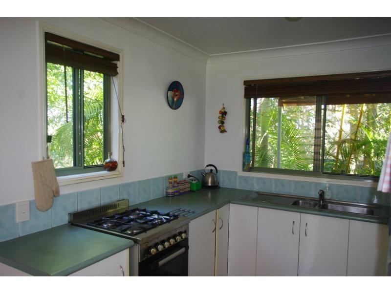 92 Treasure Island Avenue, Karragarra Island QLD 4184