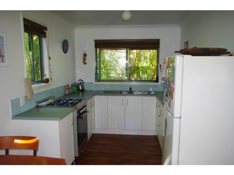 92 Treasure Island Avenue, Karragarra Island QLD 4184