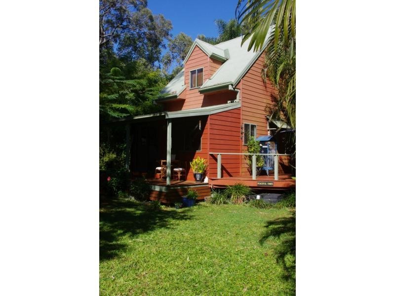 92 Treasure Island Avenue, Karragarra Island QLD 4184