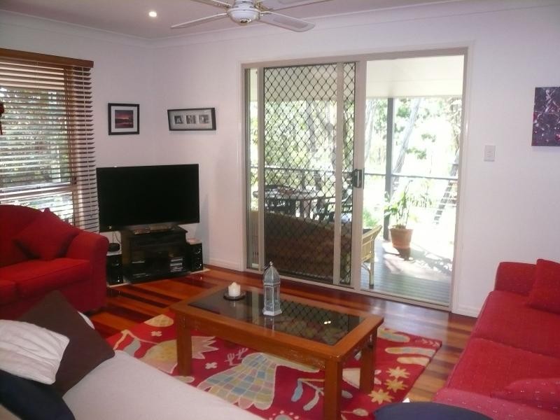 10 Ore Street, Macleay Island QLD 4184