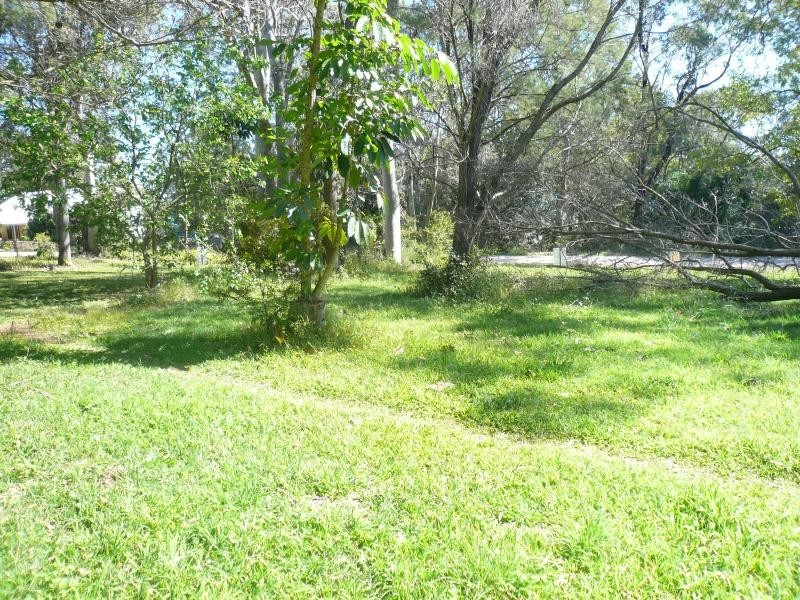 26 Cliff Terrace, Macleay Island QLD 4184