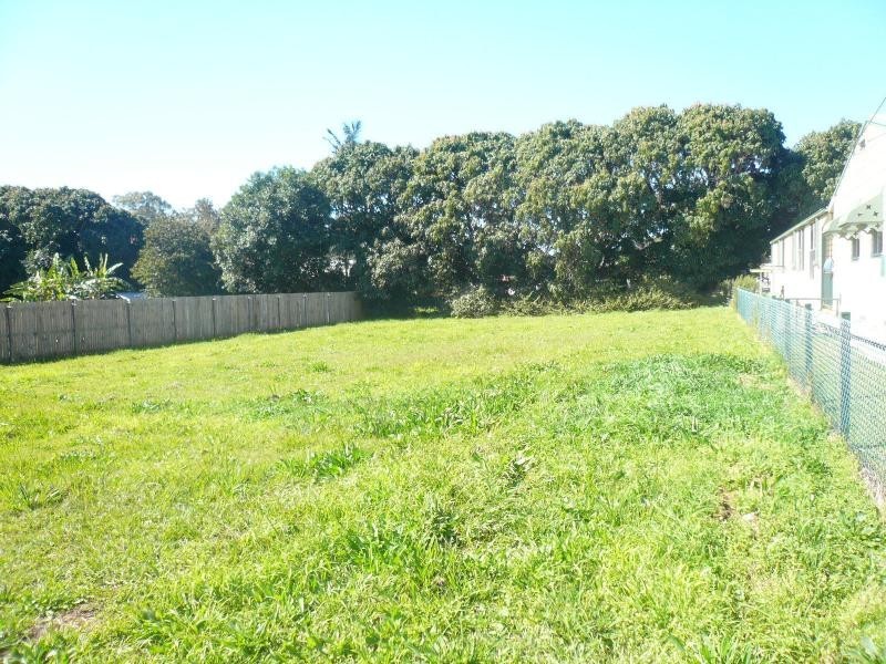 8 Citron Street, Macleay Island QLD 4184