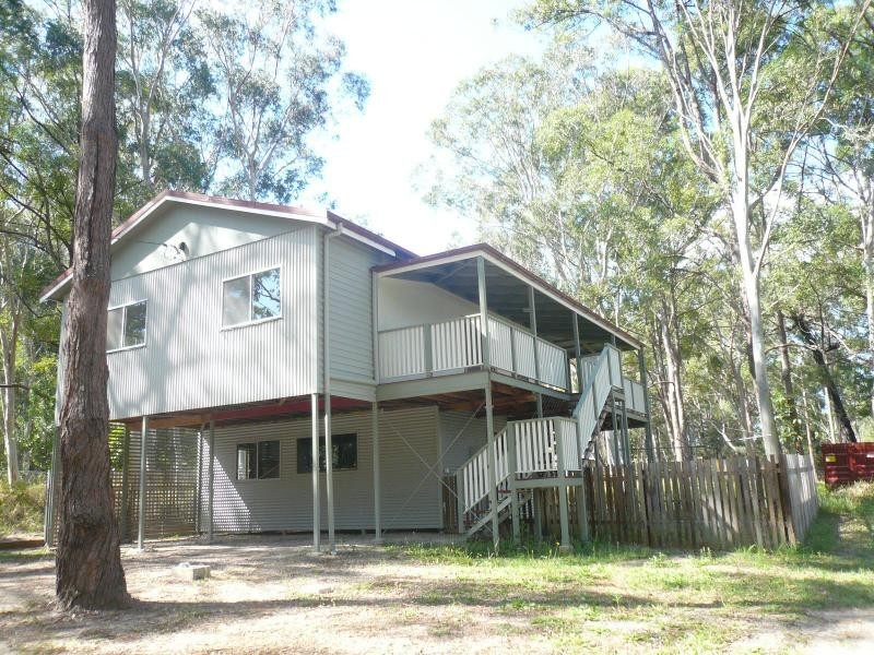 10 Brolga Street, Macleay Island QLD 4184