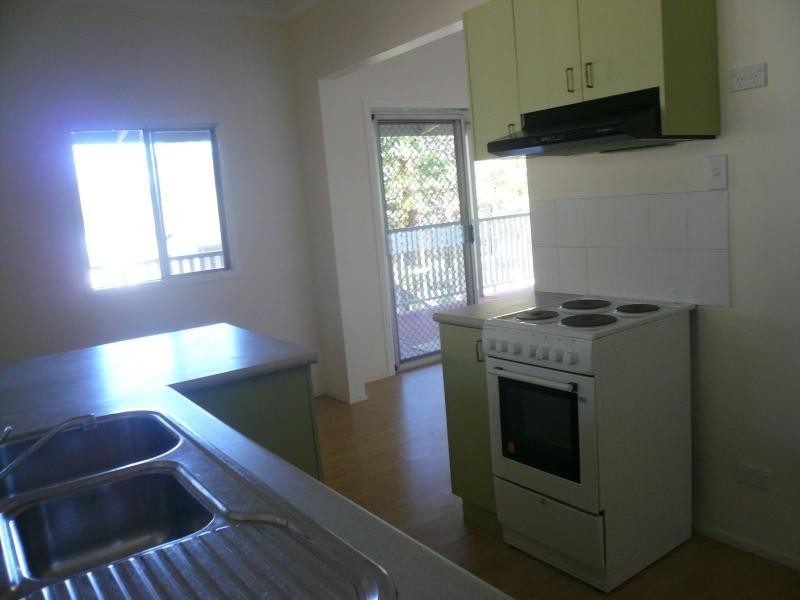 10 Brolga Street, Macleay Island QLD 4184