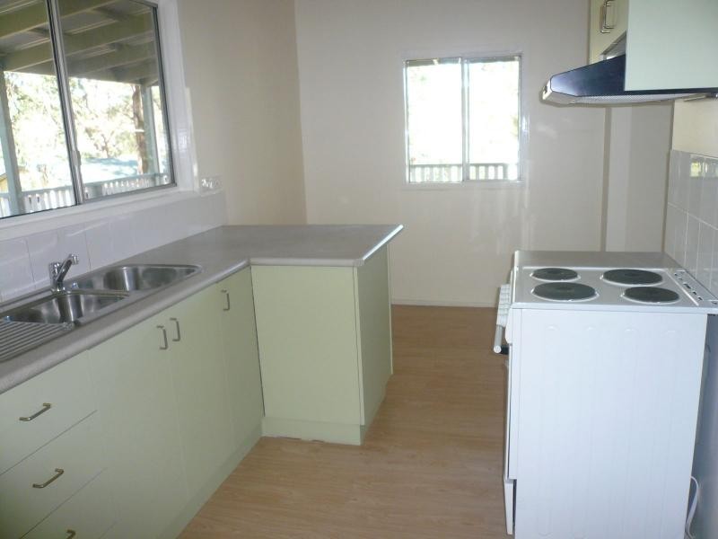 10 Brolga Street, Macleay Island QLD 4184