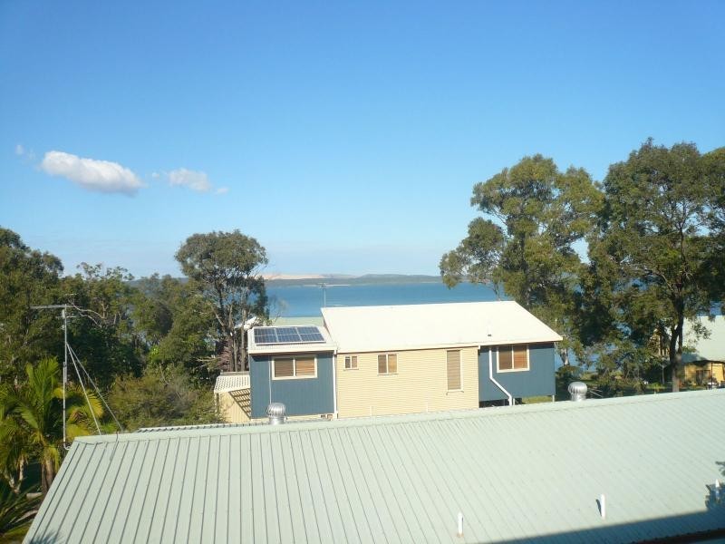 10 Mawarra Street, Macleay Island QLD 4184