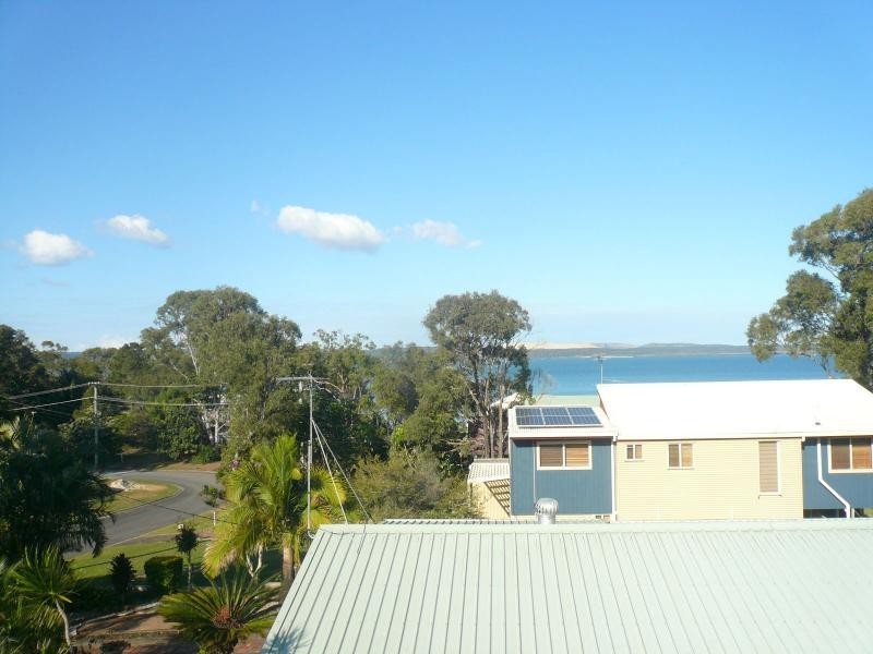 10 Mawarra Street, Macleay Island QLD 4184