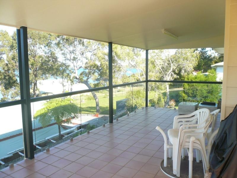 10 Mawarra Street, Macleay Island QLD 4184