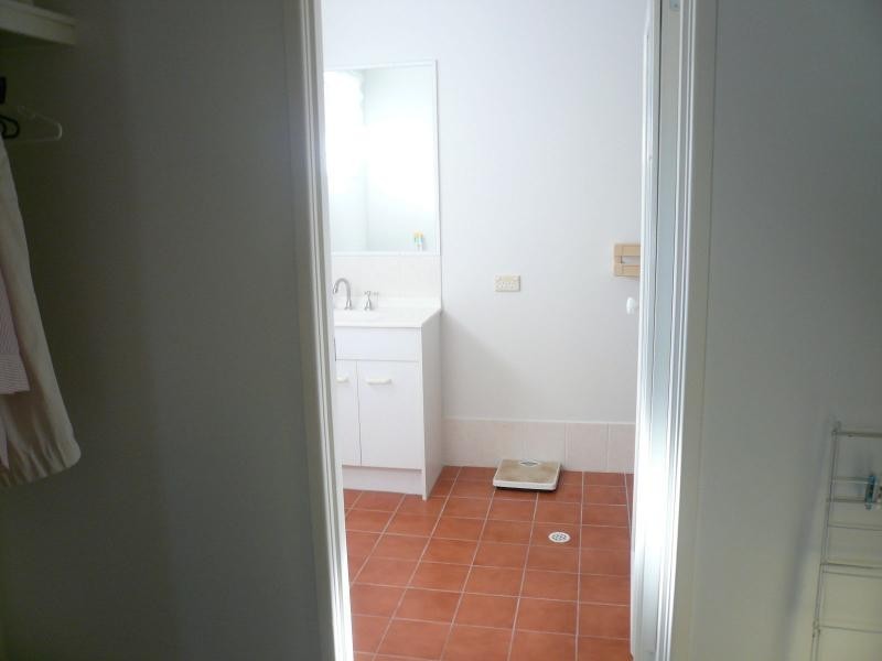 10 Mawarra Street, Macleay Island QLD 4184