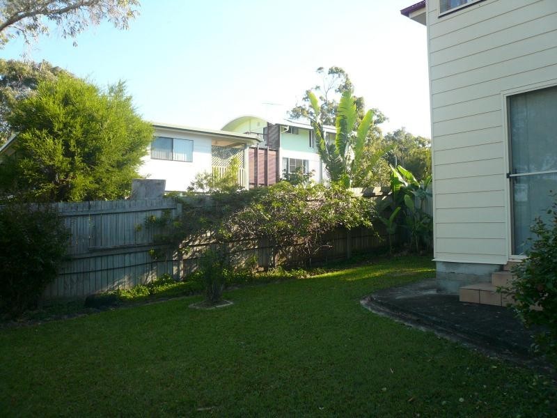 10 Mawarra Street, Macleay Island QLD 4184