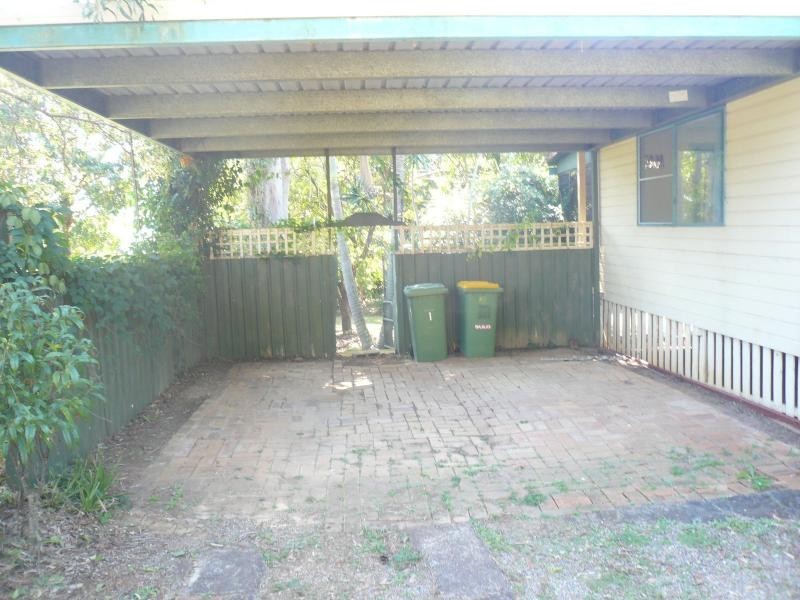 31 Scotts Road, Macleay Island QLD 4184