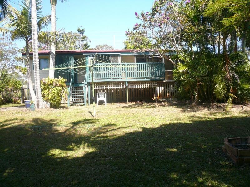 31 Scotts Road, Macleay Island QLD 4184