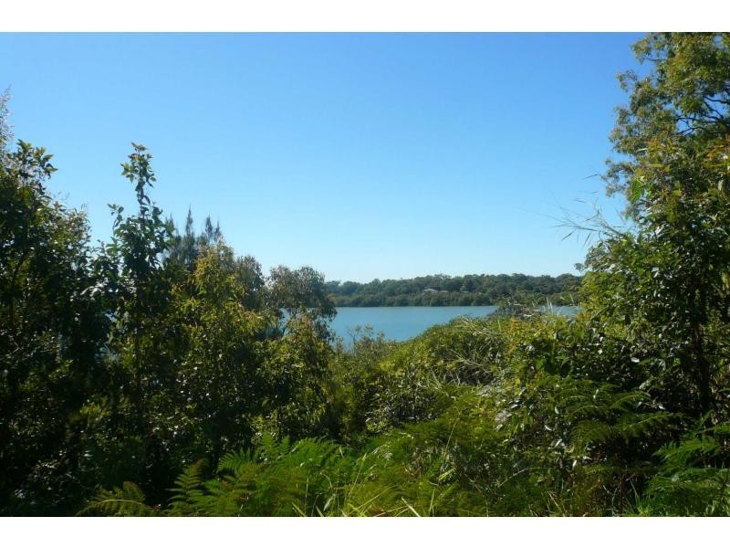 42 Timothy Street, Macleay Island QLD 4184