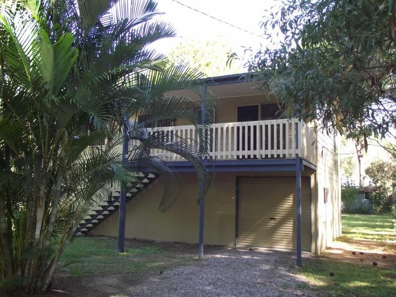 169 High Central Road, Macleay Island QLD 4184