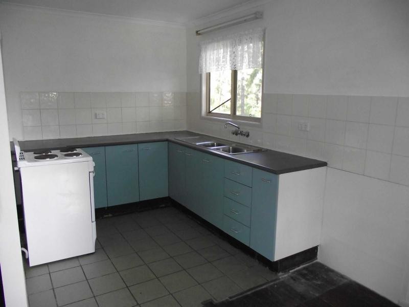 169 High Central Road, Macleay Island QLD 4184