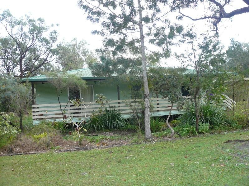 82-84 Charles Terrace, Macleay Island QLD 4184