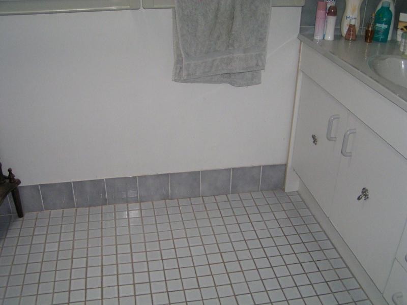 82-84 Charles Terrace, Macleay Island QLD 4184