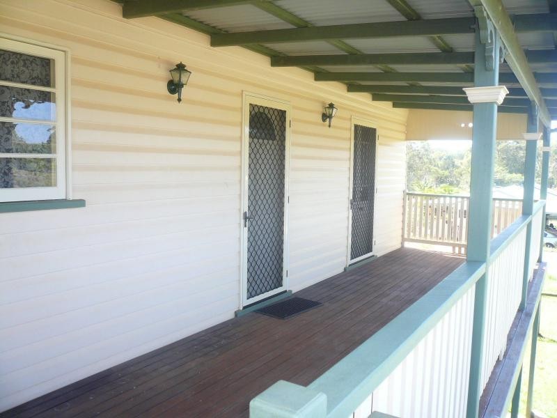 33 Lonicera Street, Macleay Island QLD 4184