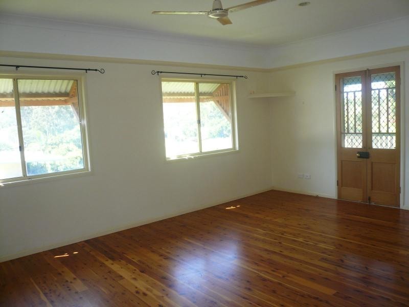 33 Lonicera Street, Macleay Island QLD 4184