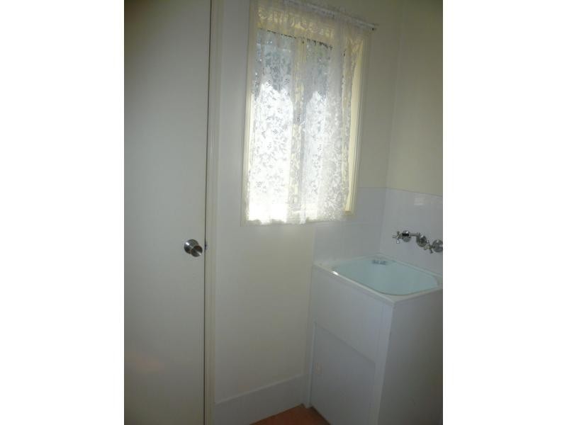 33 Lonicera Street, Macleay Island QLD 4184