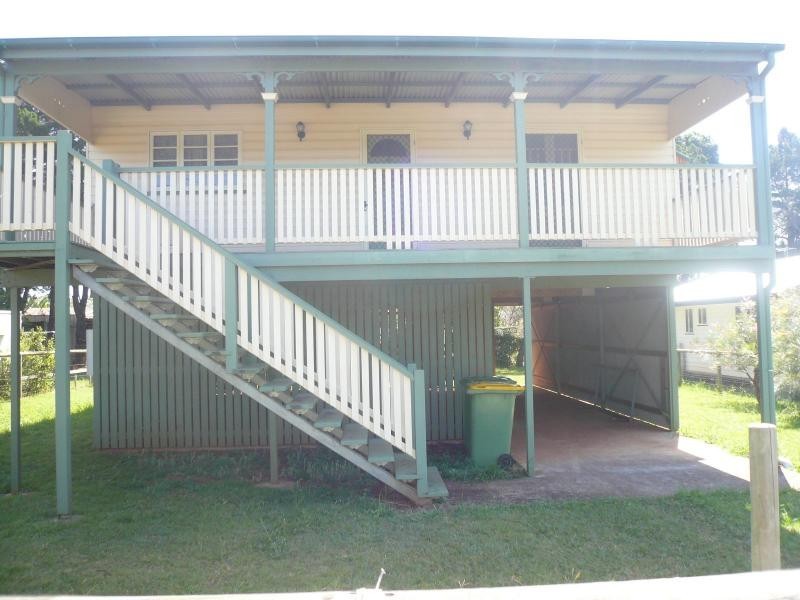 33 Lonicera Street, Macleay Island QLD 4184