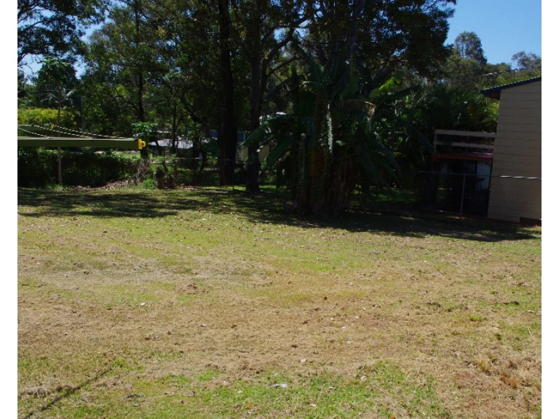 13 Michiko Street, Macleay Island QLD 4184
