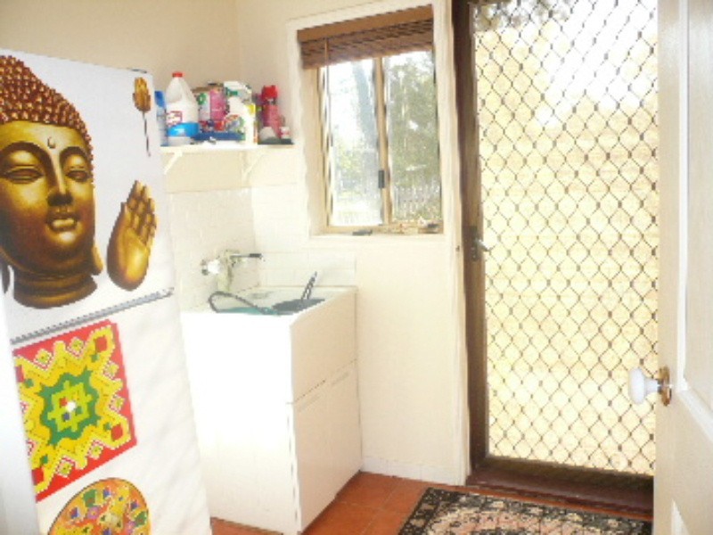 35 Kardinia Street, Macleay Island QLD 4184